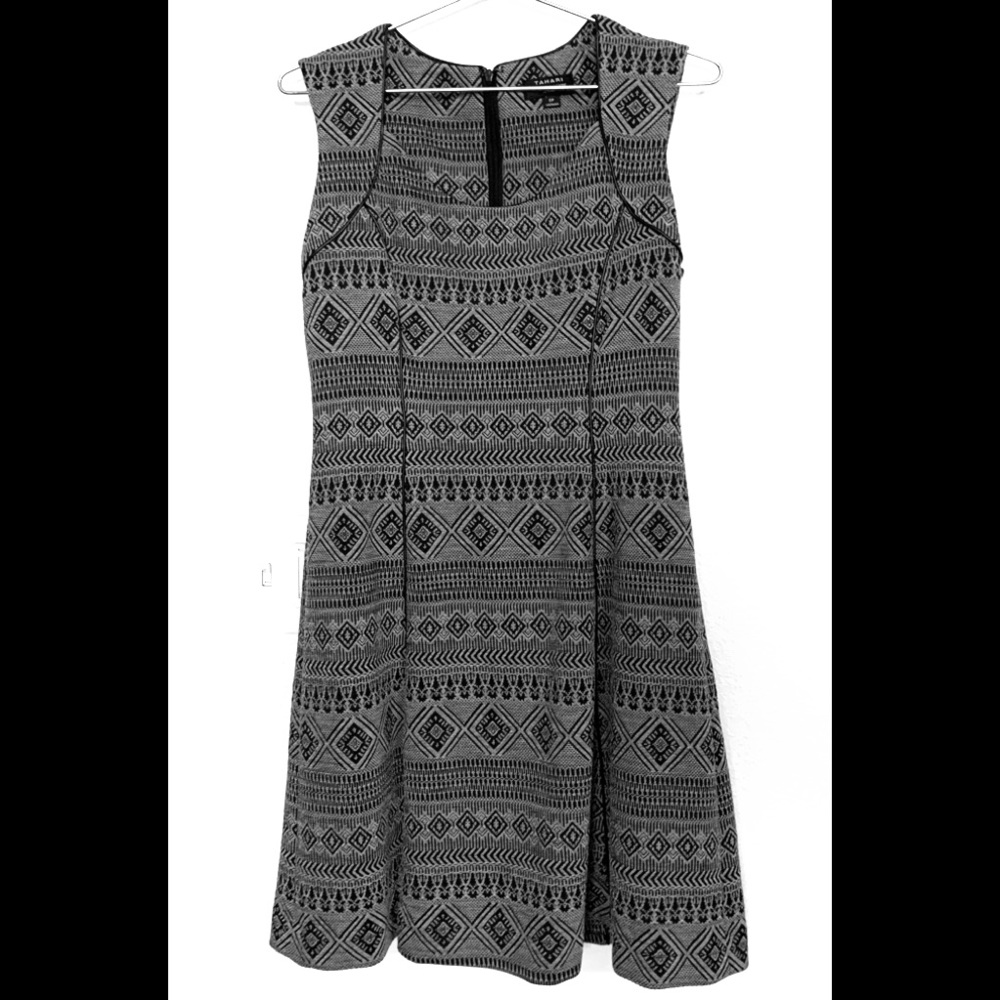 🛍Tahari Women’s A- line Pattered Monochrome Dress